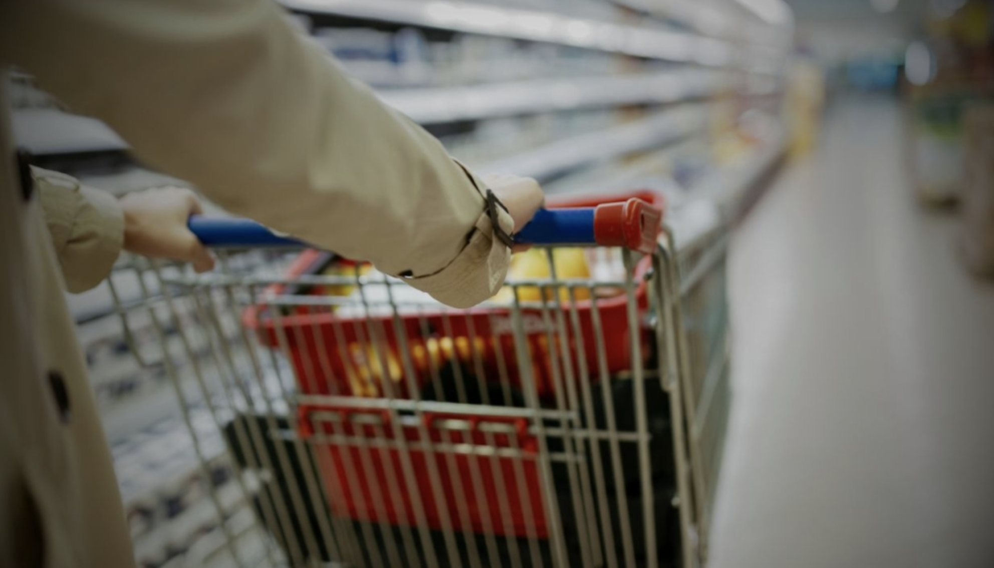 Alerta por serie de robos de los bolsos de mujeres de la tercera edad en supermercados